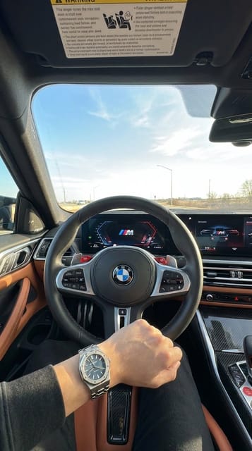 Montre de luxe au volant